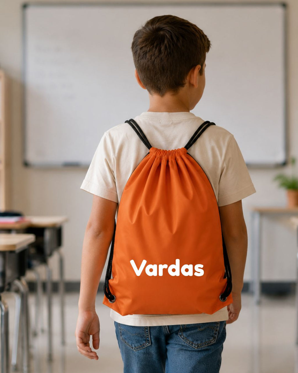 Oranžinis sportinis krepšys su vardu