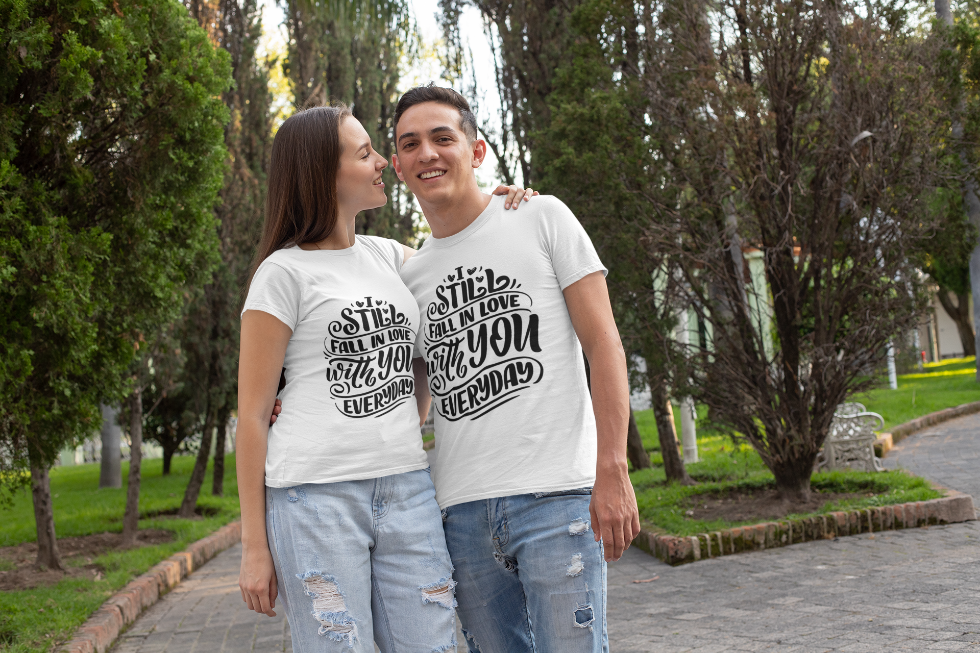 Marškinėliai „I still fall in love with you everyday“ su užrašu